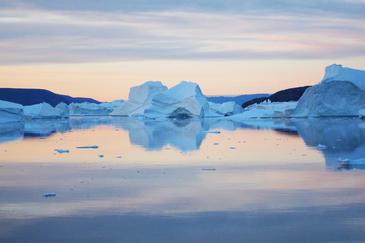 Red Island, Northeast Greenland © Etienne Pierart